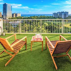 Hotel La Croix Honolulu